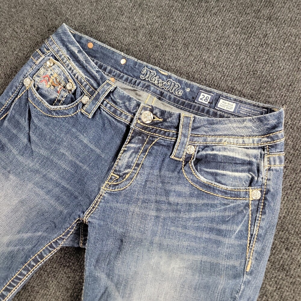 Miss Me Bootcut Jeans mid-rise easy boot embellished back pockets 28